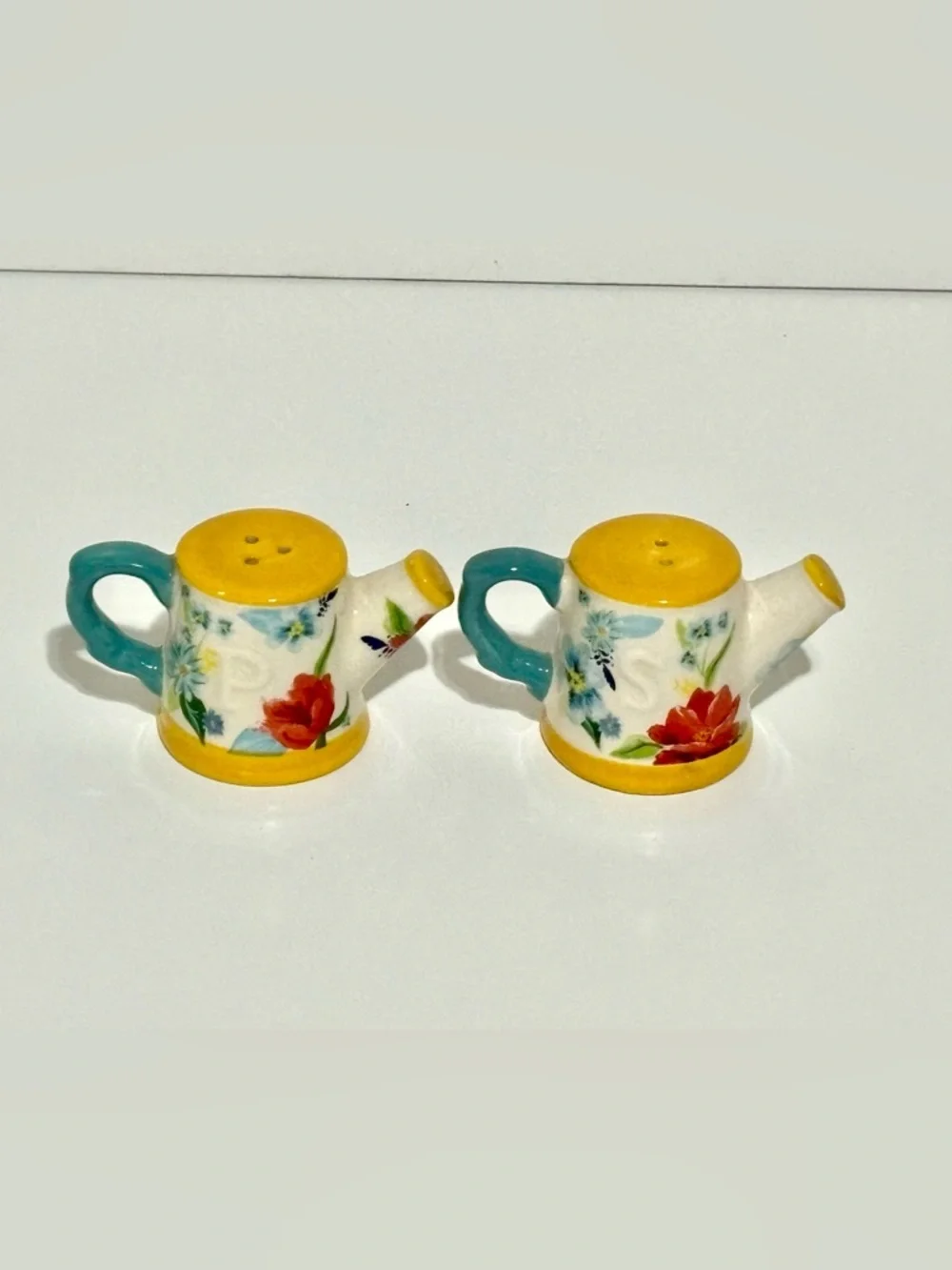 The Pioneer Woman pair ceramic